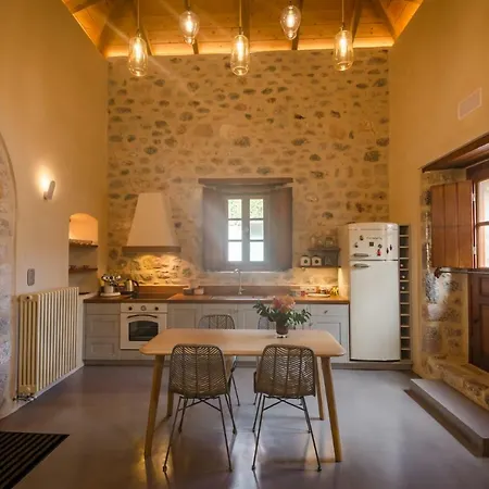 Panthemis Feriehus Leonídion