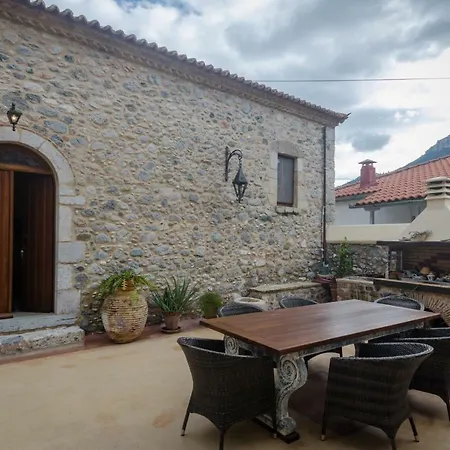 Dom wakacyjny Panthemis *